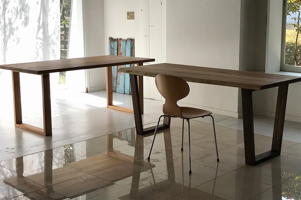 即納豊富な▲J1113 卓 机 テーブル 木製 唐木 食卓テーブル サイドテーブル ダイニングテーブル 飾り台 置物 茶道具 現状品 長さ:約34cm 重さ:約7.2kg 木工、竹工芸